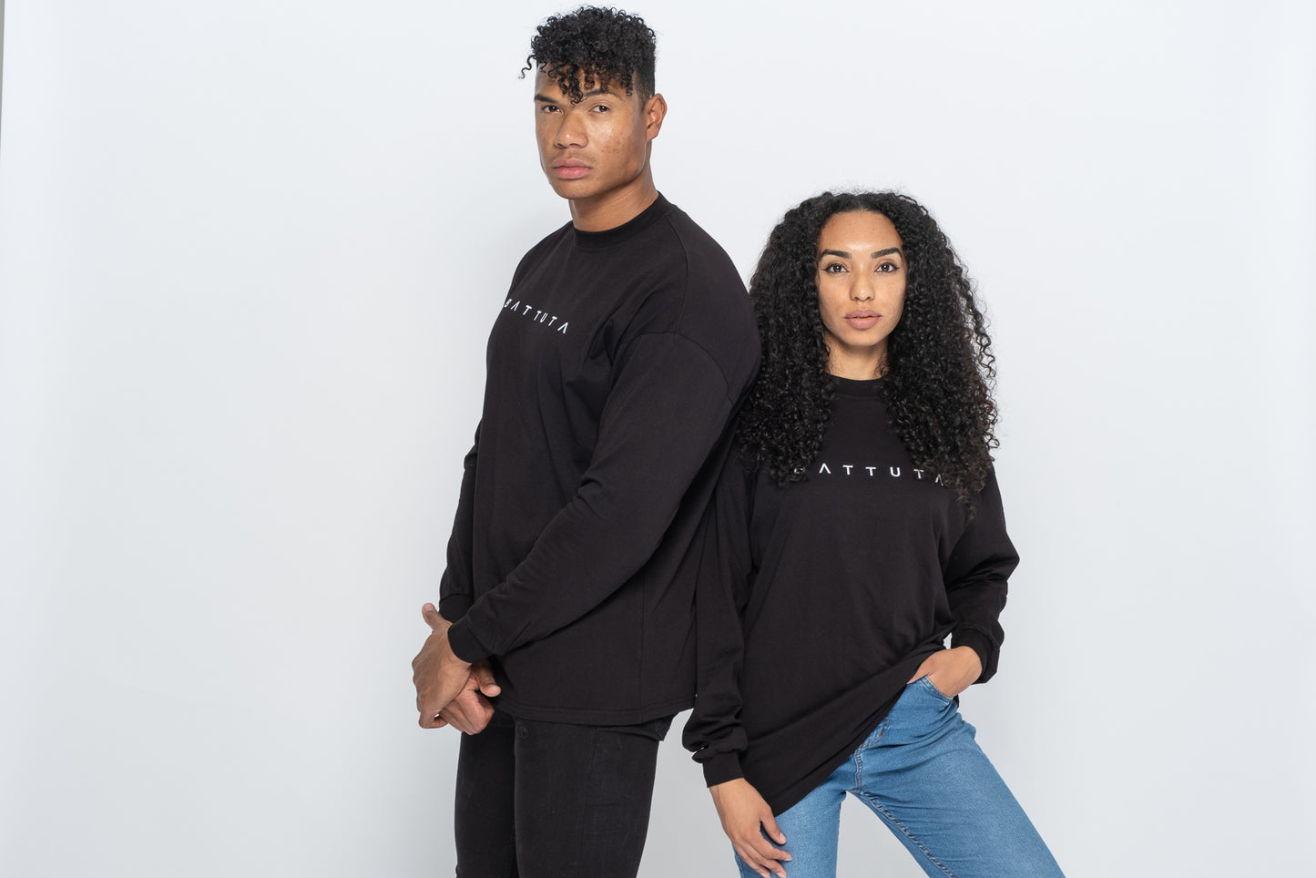 LONG SLEEVE BLACK T-SHIRT