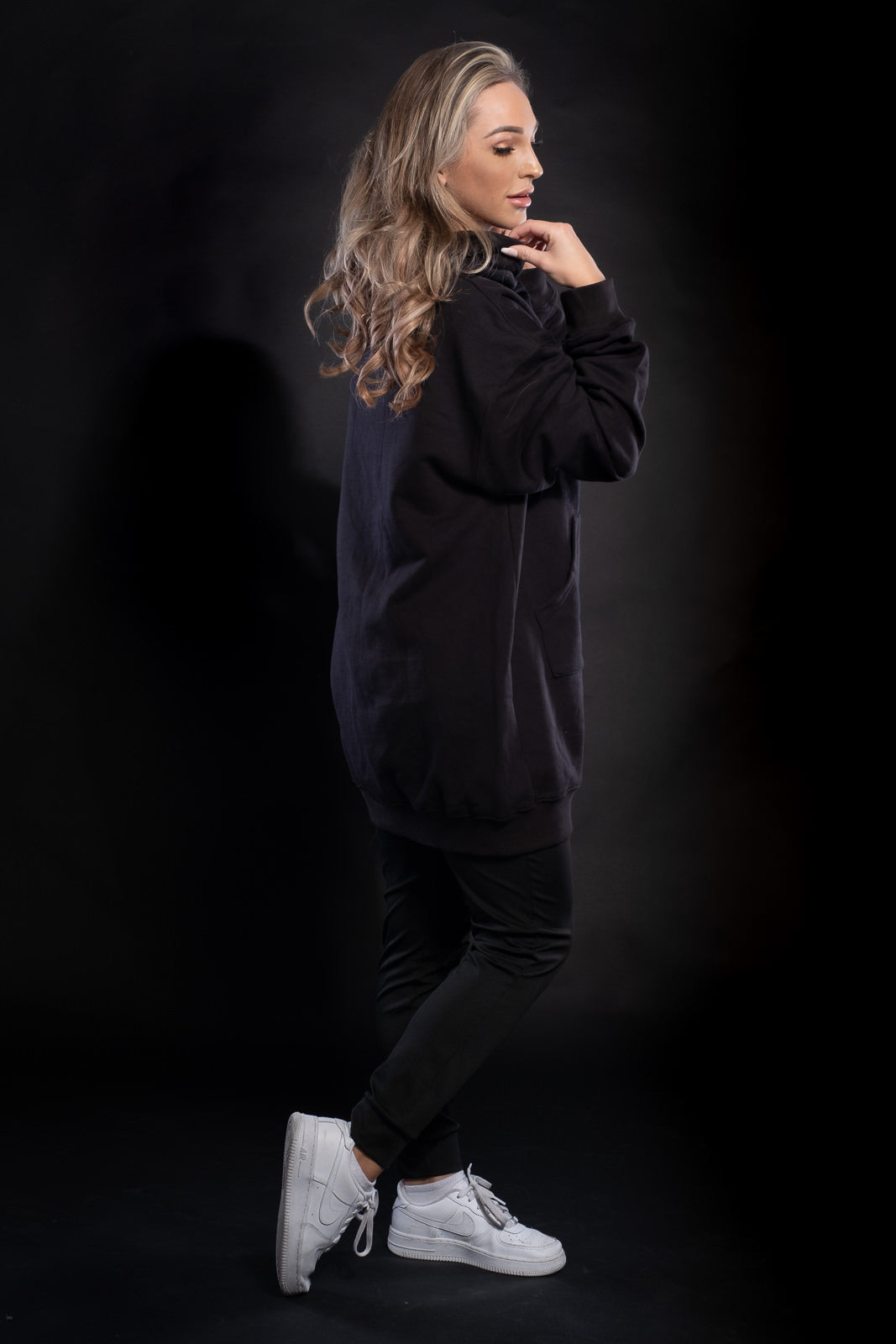 ULTRAHEAVYWEIGHT OVERSIZED LONG WOMEN HOODIE - BLACK